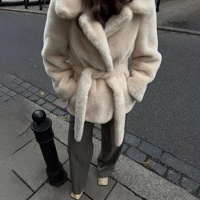 מעיל פרווה אופנתי-Charlotte